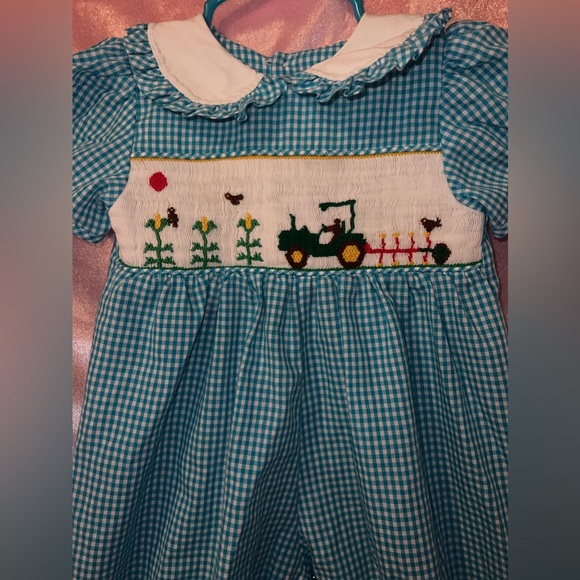 Mom and me- smocked longall- farm scene - Picture 3 of 8